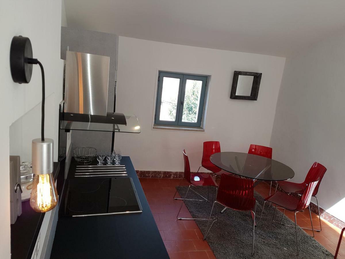 L'Escalier Rouge Villa อาร์ลส์ ภายนอก รูปภาพ